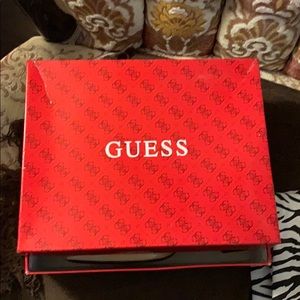 Designer Guess pumps, never been worn.